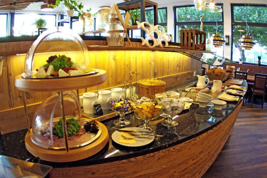 沃尔姆斯 阿尔特斯·鲁德豪斯旅馆酒店 外观 照片